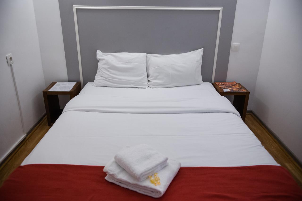 Hotel Le Stanislas Nancy Exteriör bild